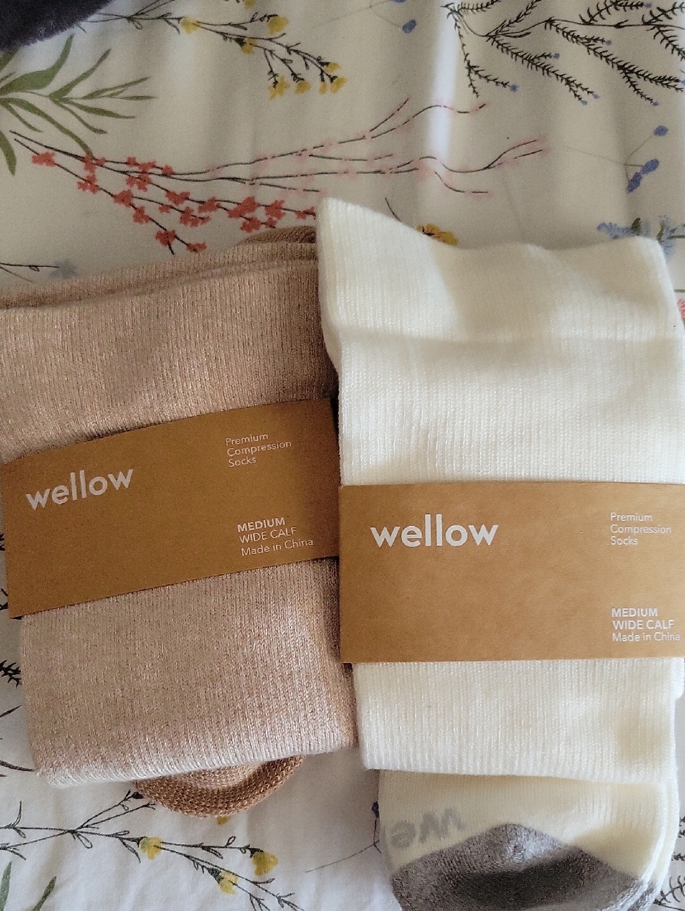 Wellow Premium Compression Socks - Cream & Blush Pair Wide calf Medium